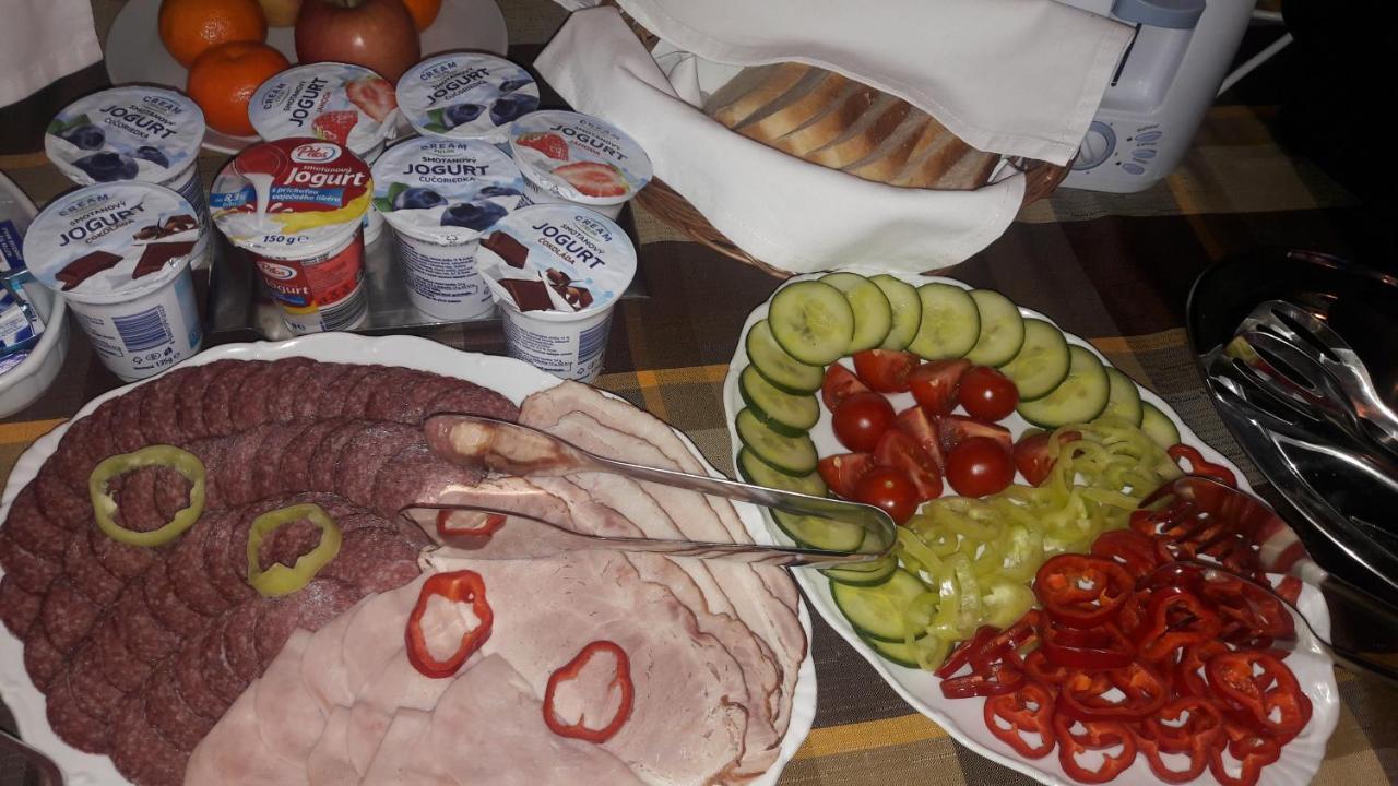 Penzion Zemianska Kuria Dolny Kubin Exteriör bild